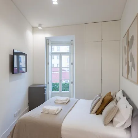 아파트 Flh Cais Sodre Chic Urban Flat With Balcony