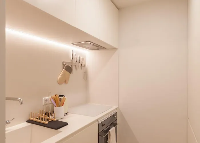 Flh Cais Sodré Chic Urban Flat With Balcony